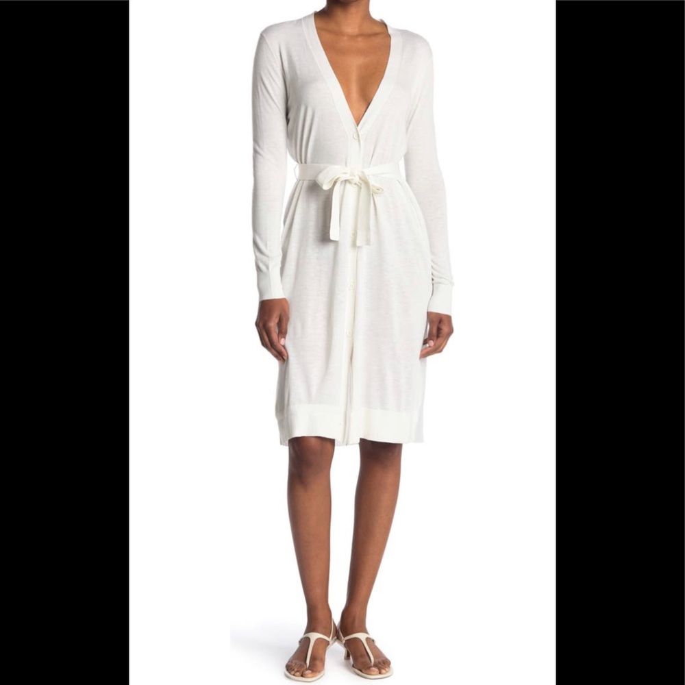ALICE + OLIVIA Nola V-Neck Woven Cardigan